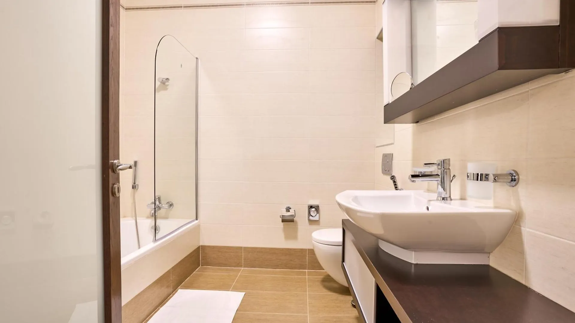 סליאמה Stunning 3-Bedroom Seaview Retreat In Fort Cambridge דירה