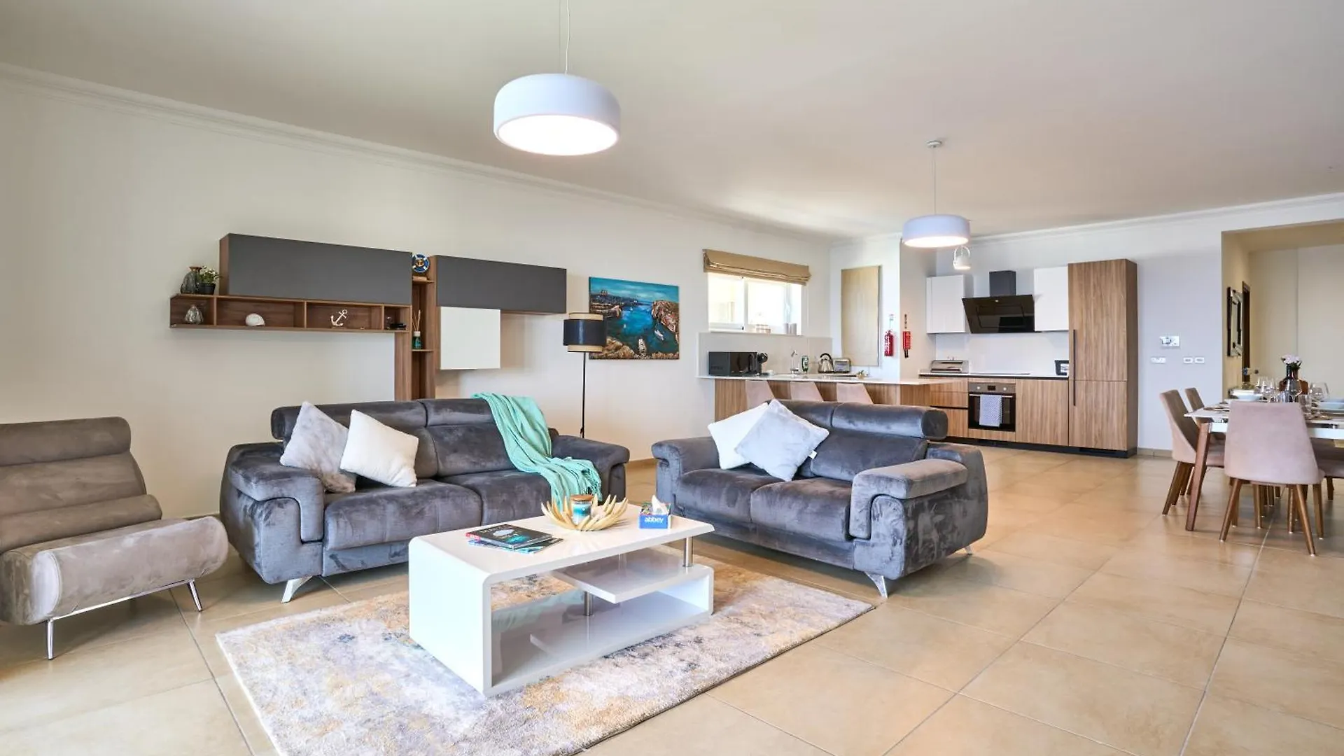דירה סליאמה Stunning 3-Bedroom Seaview Retreat In Fort Cambridge